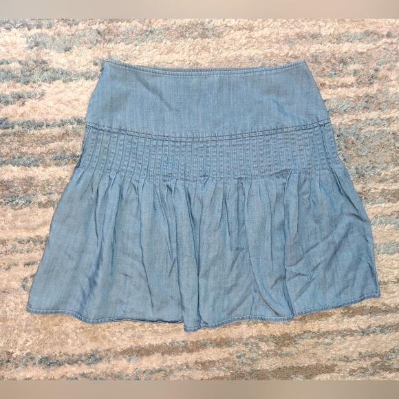 Loft Chambray Mini Skirt Blue Skater Fit Flare Pleated Flirty Linen Preppy - Picture 2 of 8